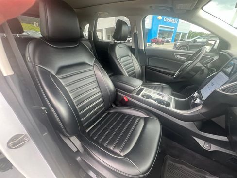 Used 2022 Ford Edge SEL AWD/4WD image 19