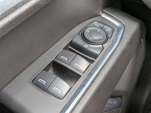 Used 2025 Chevrolet Silverado 1500 LT image 25