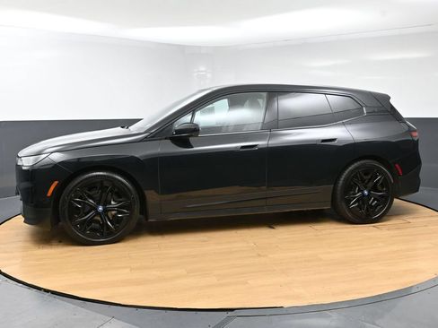 Used 2023 BMW iX xDrive50 w/ Premium Package AWD/4WD image 6