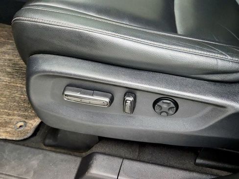 Used 2023 Honda Odyssey Touring image 12