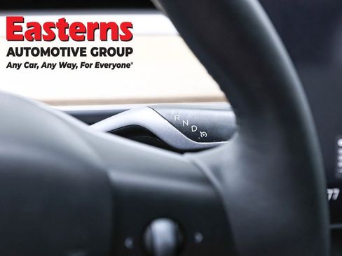 Used 2023 Tesla Model 3 Standard Range image 13