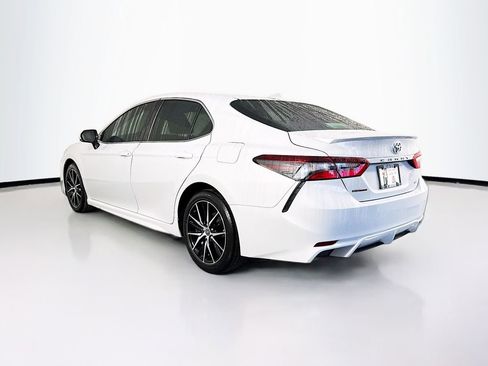 Used 2023 Toyota Camry SE image 7