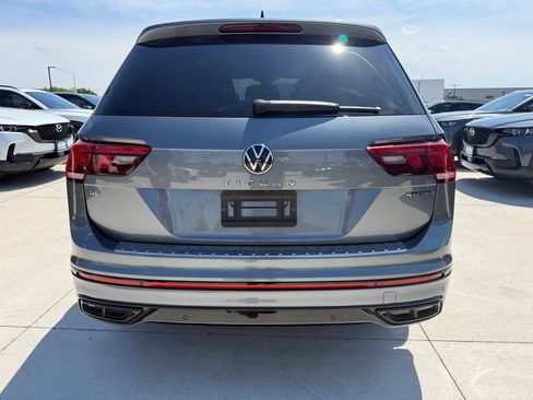 Used 2022 Volkswagen Tiguan SE R-Line AWD/4WD image 8