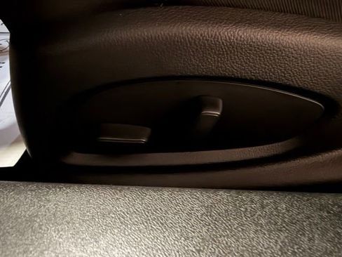 Used 2023 Chevrolet Camaro LT image 16