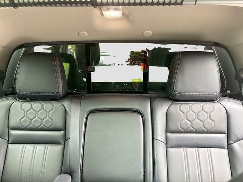 Used 2023 Nissan Frontier SV w/ SV Premium Package AWD/4WD image 16