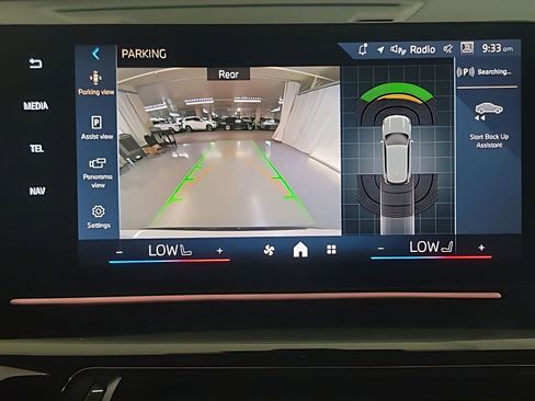 Used 2025 BMW X1 xDrive28i w/ Convenience Package image 16