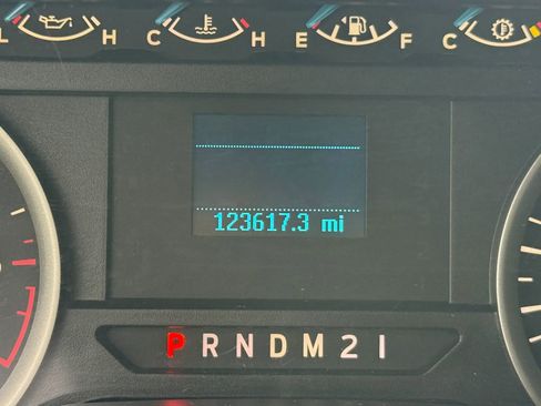 Used 2017 Ford F150 XLT RWD image 8