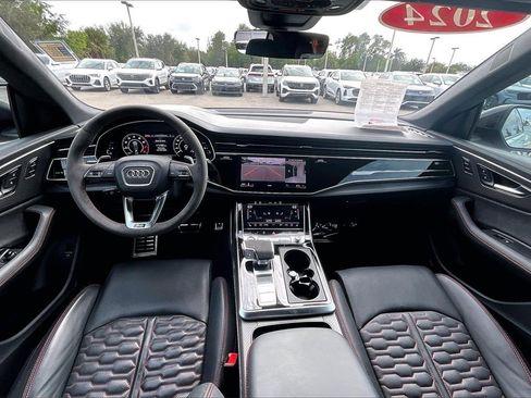 Used 2024 Audi RS Q8 image 3
