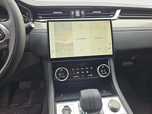 New 2026 Jaguar F-PACE R-Dynamic S image 18