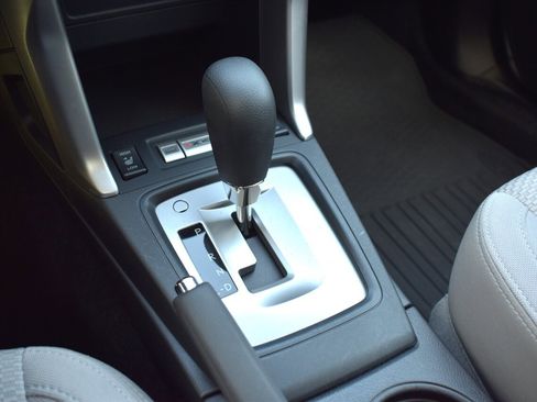 Used 2017 Subaru Forester 2.5i Premium image 25