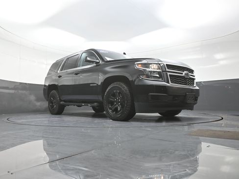Used 2019 Chevrolet Tahoe LS w/ Enhanced Driver Alert Package image 9