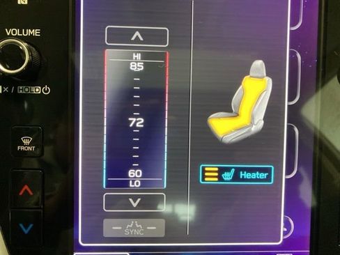 Used 2020 Subaru Outback Premium image 19