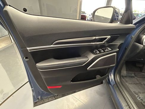 Used 2024 Kia Telluride S FWD image 11