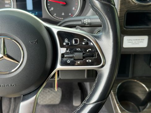 Used 2022 Mercedes-Benz Sprinter 3500 image 40