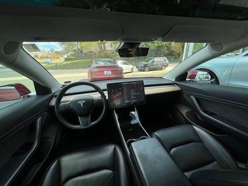 Used 2019 Tesla Model 3 Standard Range Plus image 22