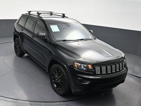 Used 2021 Jeep Grand Cherokee Laredo X RWD image 23