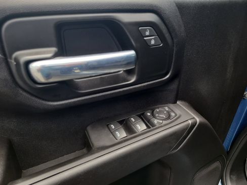 Used 2026 Chevrolet Silverado 2500 Custom w/ Custom Value Package AWD/4WD image 15
