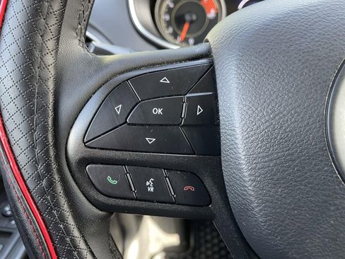 Used 2021 Jeep Cherokee Trailhawk AWD/4WD image 18