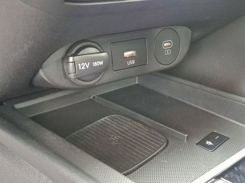 Certified 2025 Hyundai Elantra Sport image 25