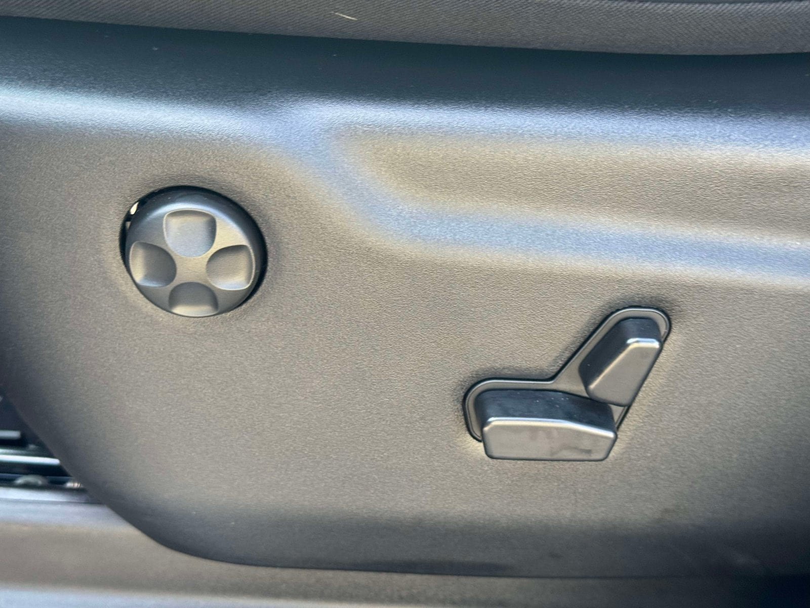 Used 2025 Dodge Durango GT AWD/4WD image 18