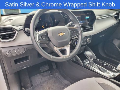 Certified 2024 Chevrolet TrailBlazer LT w/ LT Cold Weather Package AWD/4WD image 10