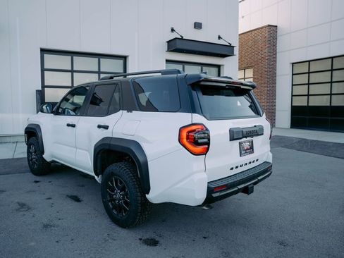 Used 2025 Toyota 4Runner SR5 image 7