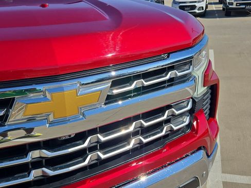 Used 2023 Chevrolet Silverado 1500 LTZ image 10