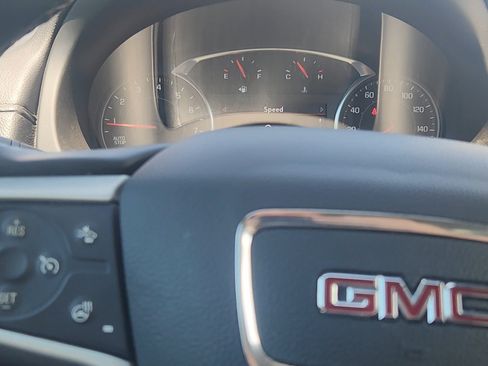 Used 2024 GMC Terrain SLT AWD/4WD image 22