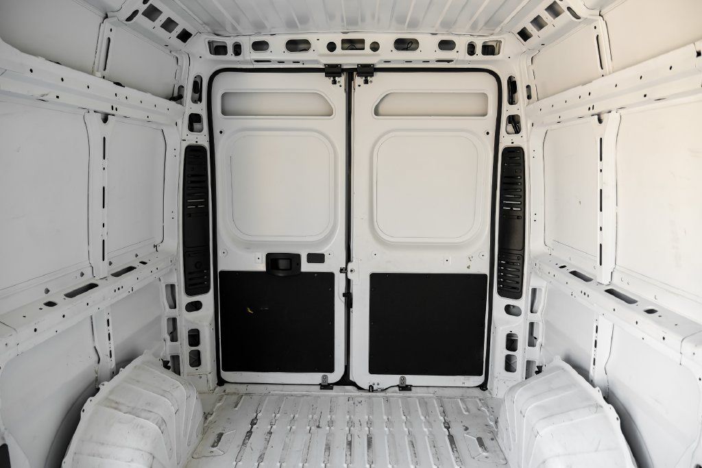 Used 2025 RAM ProMaster 2500 w/ Convenience Group FWD image 36