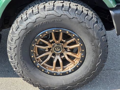Used 2024 Ford Bronco Outer Banks AWD/4WD image 9