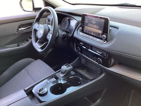 Used 2021 Nissan Rogue SV image 20