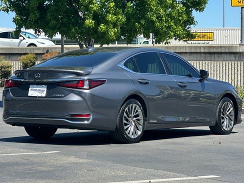Used 2019 Lexus ES 300h FWD image 5