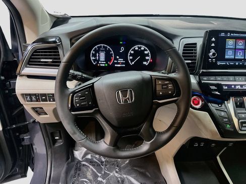 Used 2026 Honda Odyssey Touring image 11