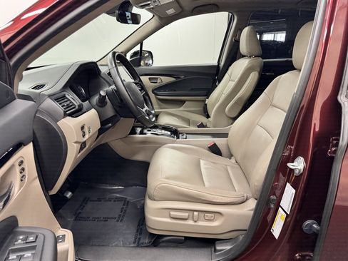 Used 2021 Honda Pilot Touring image 14