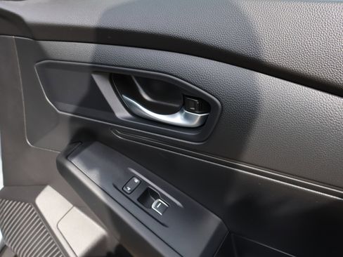 Used 2025 Honda Accord LX image 8