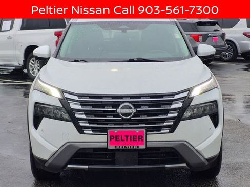 Certified 2024 Nissan Rogue SL w/ SL Premium Package FWD image 2