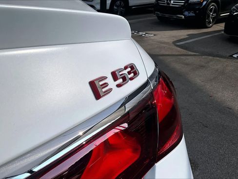 New 2027 Mercedes-Benz E 53 AMG e 4MATIC Sedan image 7