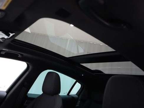 New 2025 Maserati Grecale GT image 24