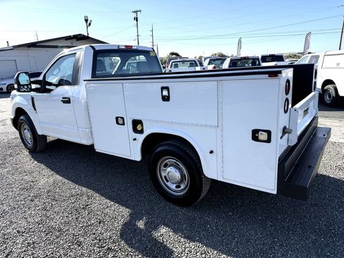 Used 2017 Ford F250 XL w/ Power Equipment Group RWD image 8