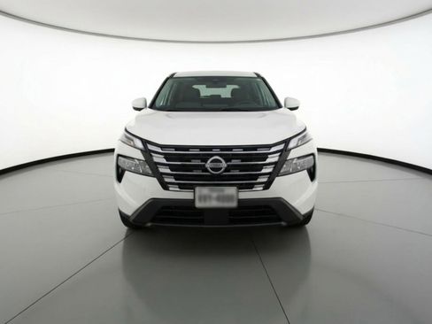 Used 2025 Nissan Rogue SV FWD image 2