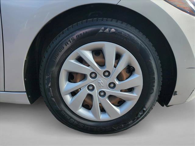 Used 2018 Hyundai Elantra SE FWD image 21