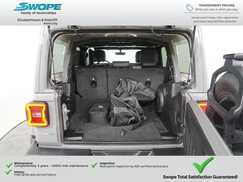 Used 2022 Jeep Wrangler Unlimited Sahara w/ Cold Weather Group AWD/4WD image 26