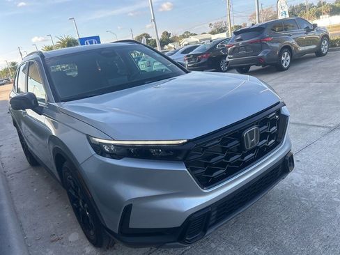 Used 2023 Honda CR-V Sport image 3