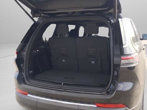 New 2025 Jeep Grand Cherokee L Laredo w/ Luxury Tech Group I RWD image 25
