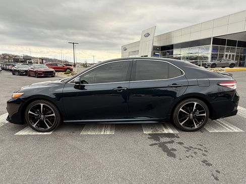 Used 2020 Toyota Camry XSE image 8