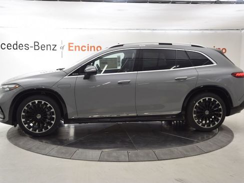 New 2026 Mercedes-Benz EQS 550 4MATIC SUV image 3