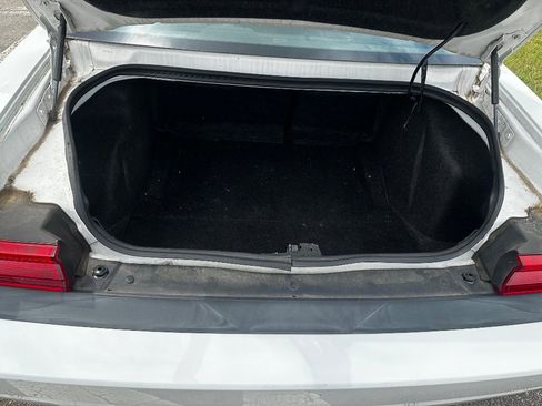 Used 2013 Dodge Challenger SXT image 23