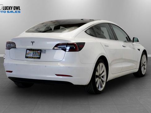 Used 2018 Tesla Model 3 Mid Range RWD image 4