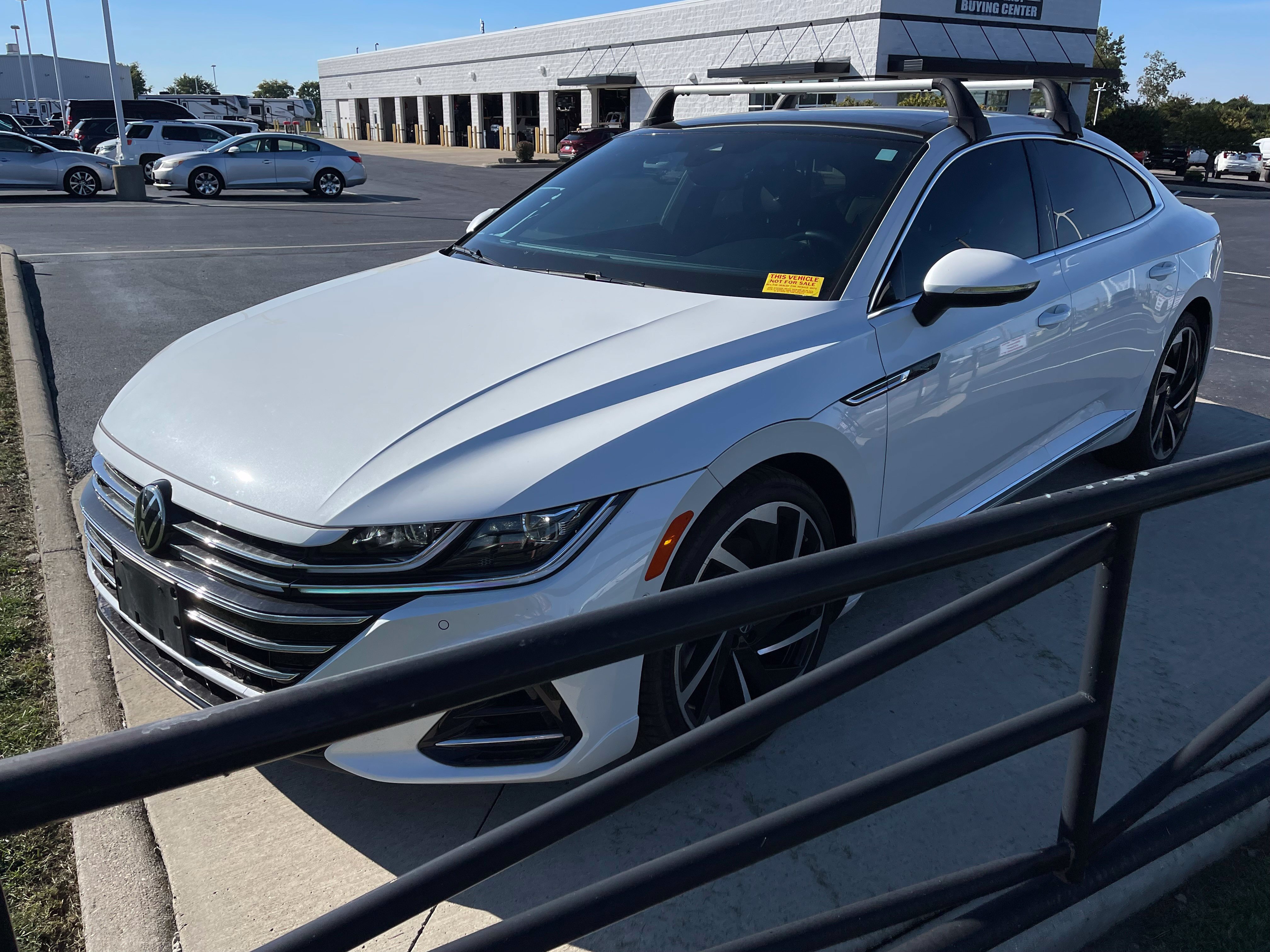 Used 2023 Volkswagen Arteon SEL Premium AWD/4WD image 3