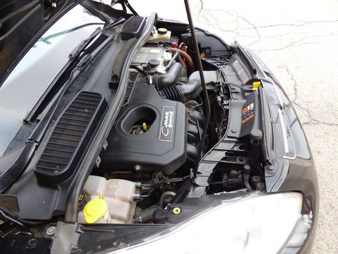Used 2016 Ford C-MAX Energi SEL FWD image 16